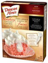 Duncan Hines Strawberry Flavoured Cupcakes